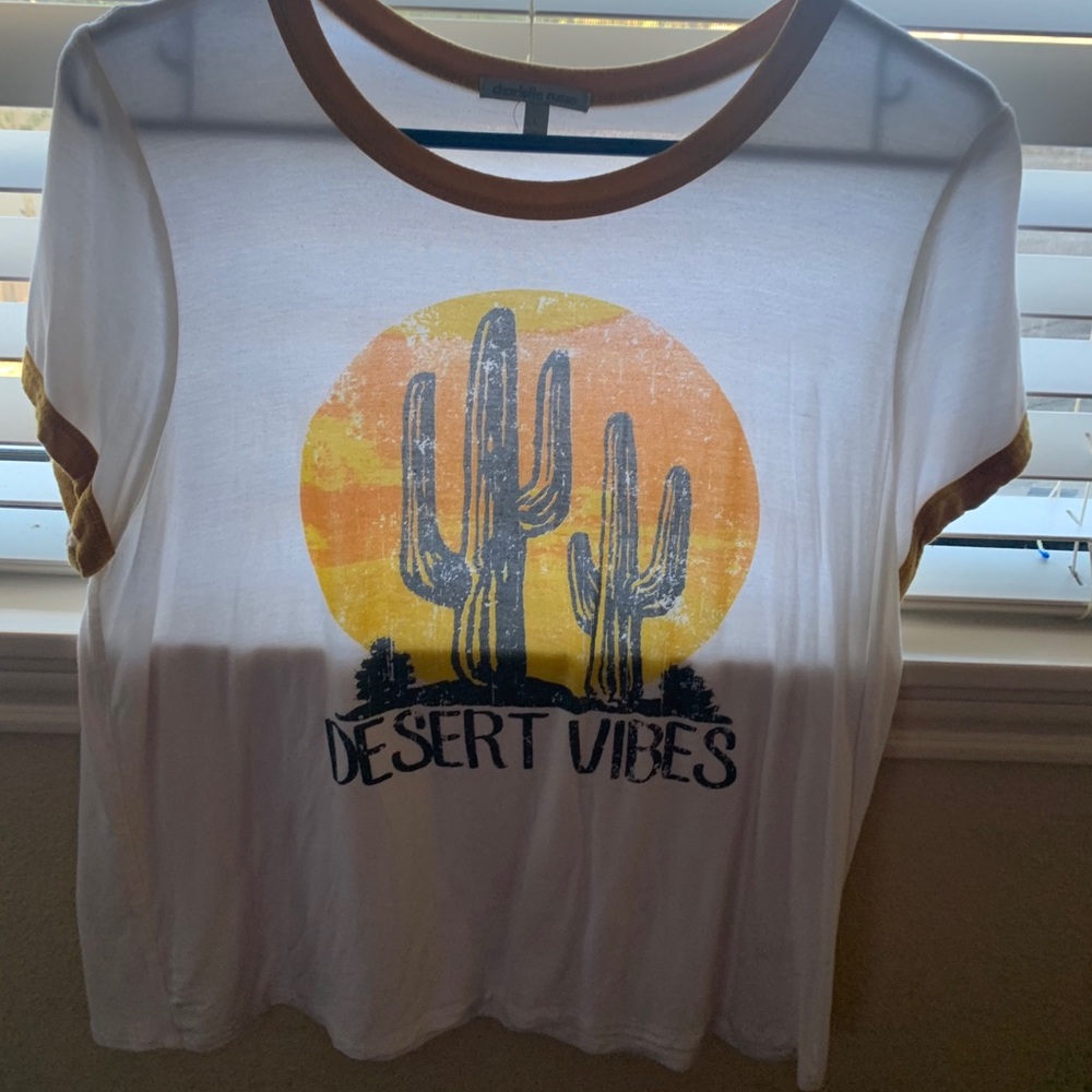tee shirt